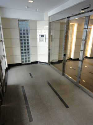 【エントランス】 | KWレジデンス三ノ輪