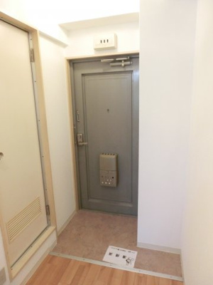 【玄関】 | ベルメゾン井上