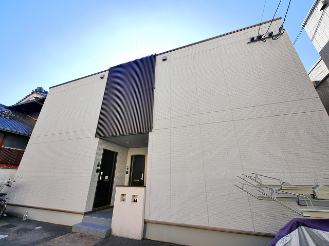 ラシーネ新大宮アクシスの外観