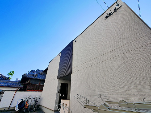ラシーネ新大宮アクシスの外観