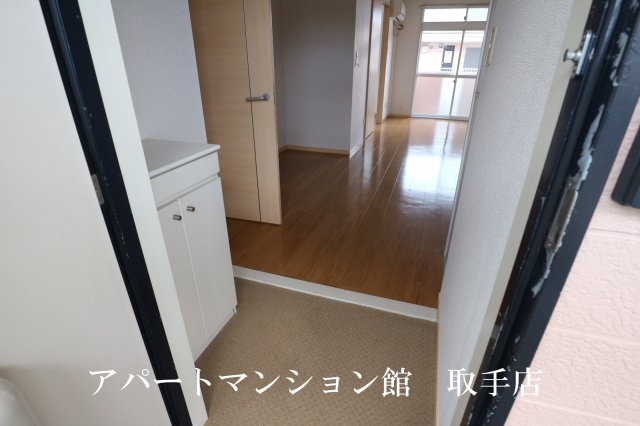 コーポウィスタリアＢの玄関
