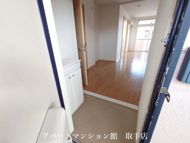 コーポウィスタリアＢの玄関