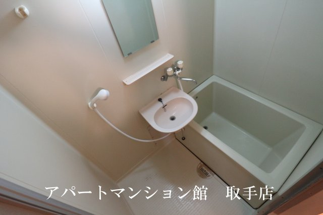 コーポウィスタリアＢの浴室