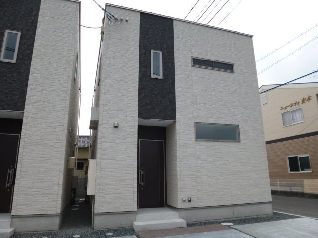 総社市井手の一戸建ての外観