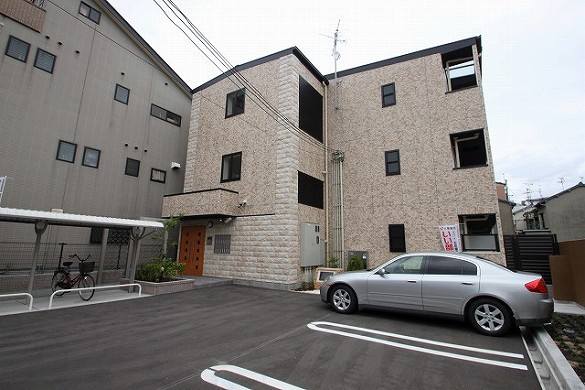 アルム久宝寺の外観