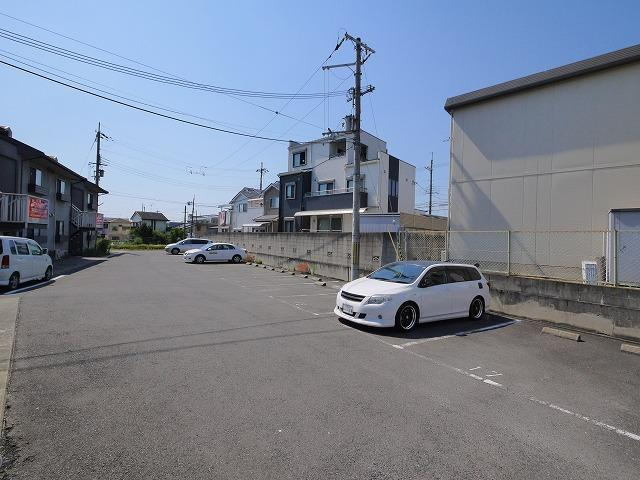 セジュール紀寺の駐車場|駐車場です
