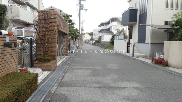 箕面市小野原西３丁目　中古戸建