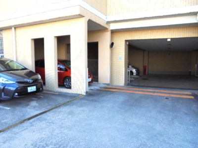 【駐車場】 | ユニーブル千里津雲台 | 敷地内駐車場★