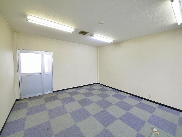 大和第3ビルの内装