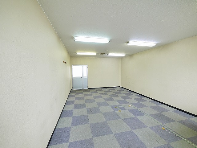 大和第3ビルの内装