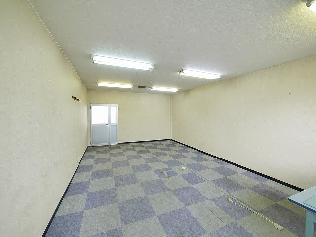 大和第3ビルの内装