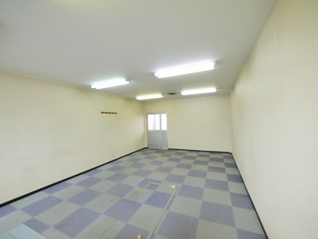 大和第3ビルの内装