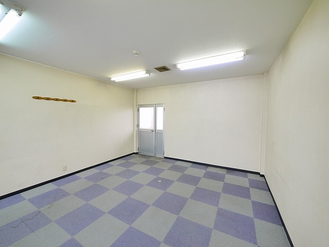 大和第3ビルの内装