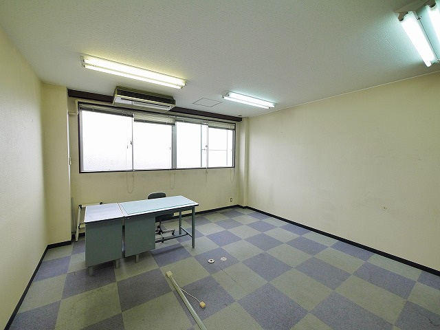 大和第3ビルの内装