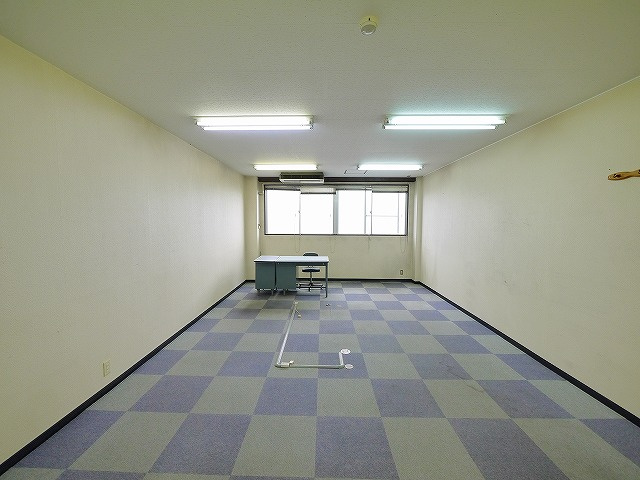 大和第3ビルの内装