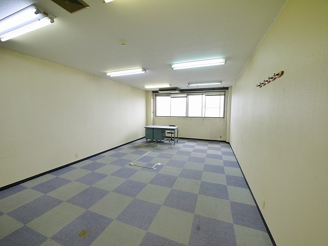 大和第3ビルの内装