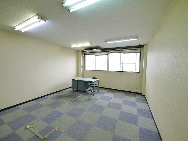 大和第3ビルの内装