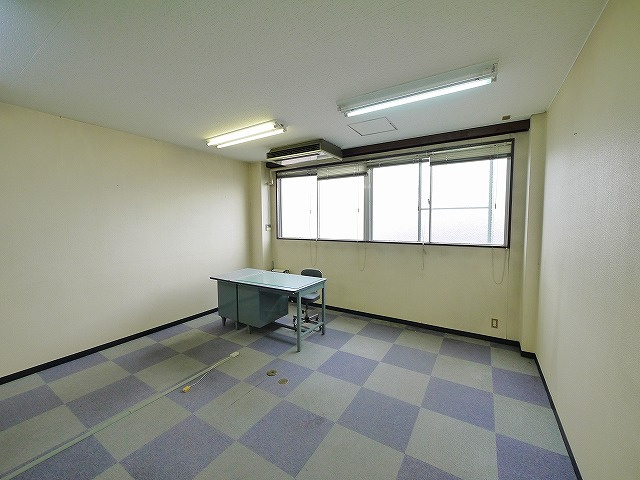 大和第3ビルの内装