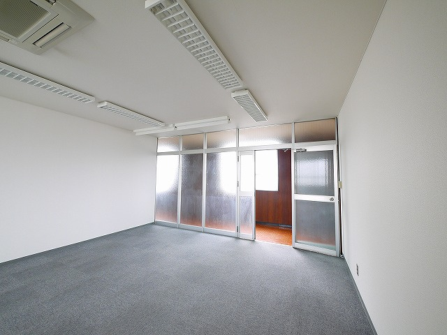 大和本社ビル別館の内装