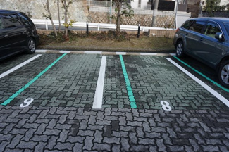 【駐車場】