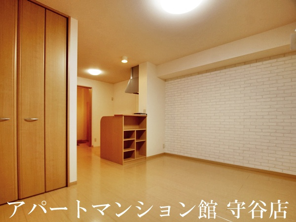 Dearcourtの居間・リビング