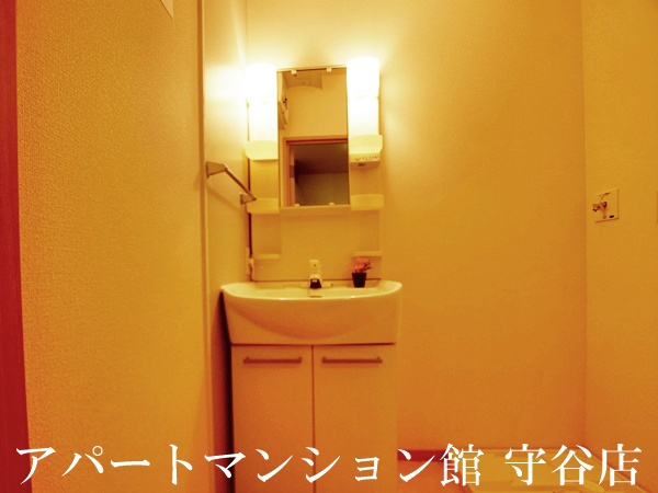 Dearcourtの独立洗面台