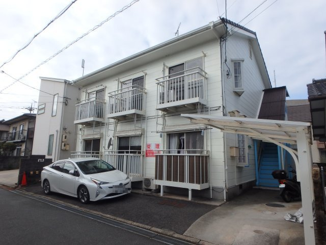 ブルーリバーの外観