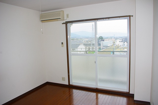 スタジオMの居間・リビング|ゆったり過ごせる居間