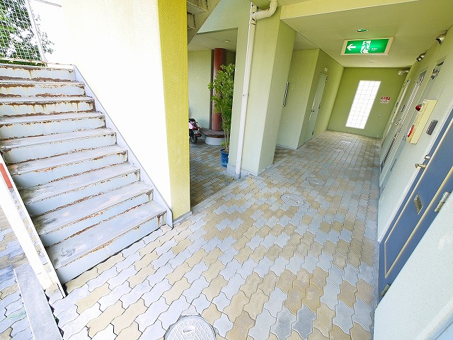 スタジオMのその他共用部分|階段