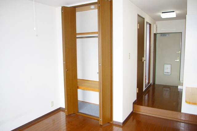 スタジオMの洋室|きれいな洋室です