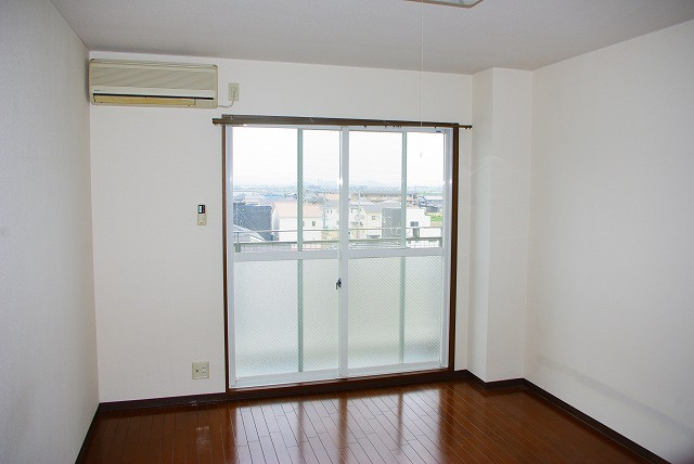 スタジオMのバルコニー|開放的で明るい空間を演出してくれるバルコニーです