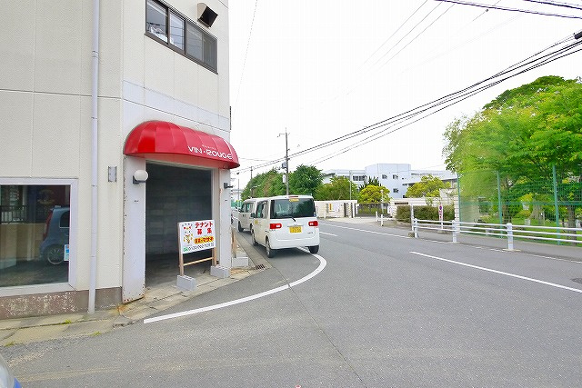 奥田ビルの周辺