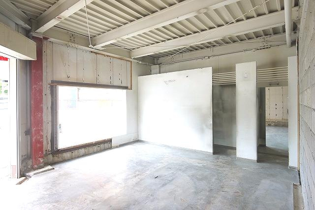 奥田ビルの内装