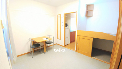 【内装】 | フラワーガーデン町屋 | 1階はフローリング、2階以上はカーペットタイプとなります。