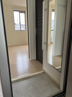 【玄関】 | ベニールシャルマン