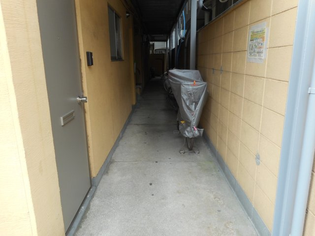 【エントランス】 | エバー西田辺