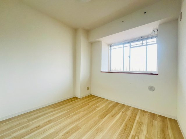 メルヴェーユ桃山台の居間・リビング