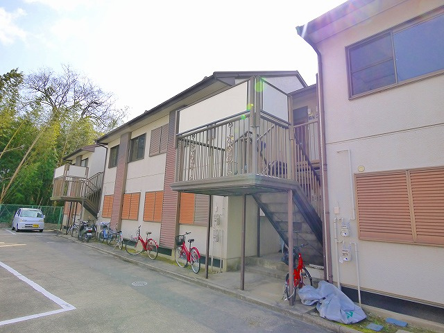 コスモハイツ谷村のその他共用部分|階段付近