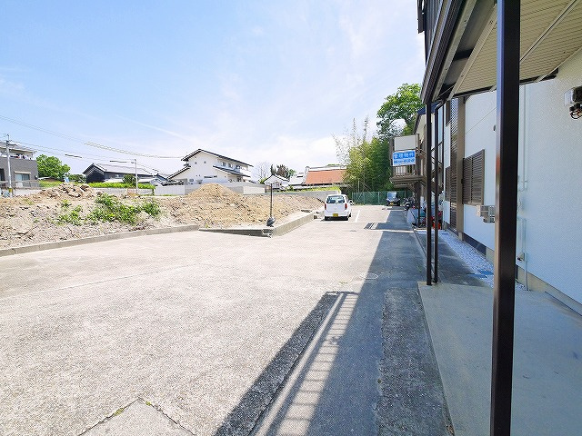 コスモハイツ谷村の駐車場|駐車場完備です