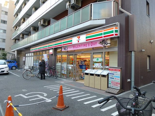 RESIDIA上野御徒町の展望|レジディア上野御徒町の１階にコンビニ便利で安心です