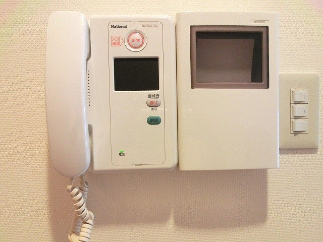 RESIDIA上野御徒町のセキュリティ|レジディア上野御徒町のＴＶモニター付インターホンです