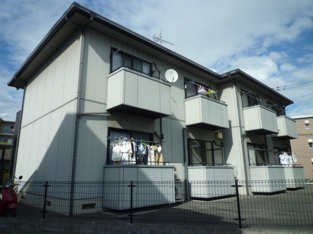 倉敷市白楽町のアパートの外観