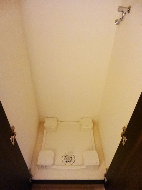 パークフラッツ浅草橋の設備|排水溝掃除しやすい足高の防水パンです