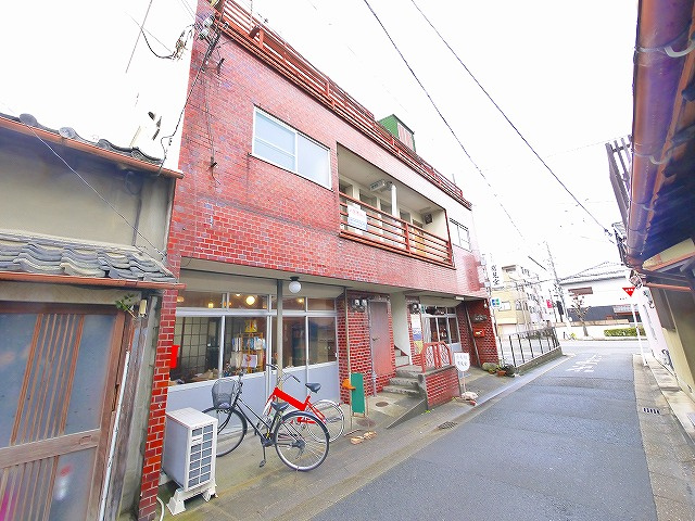 中嶌ビルの外観|外はこのようになっています