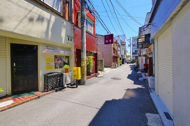 三条宮前町貸店舗の周辺