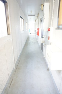 【その他共用部分】 | 防犯面も嬉しい屋根付廊下！