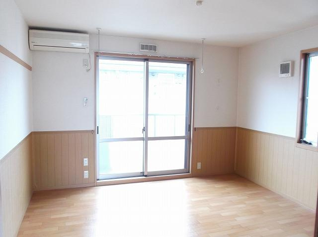 【洋室】 | パインヒルズＡ