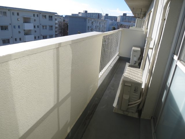 小川団地7号棟のバルコニー
