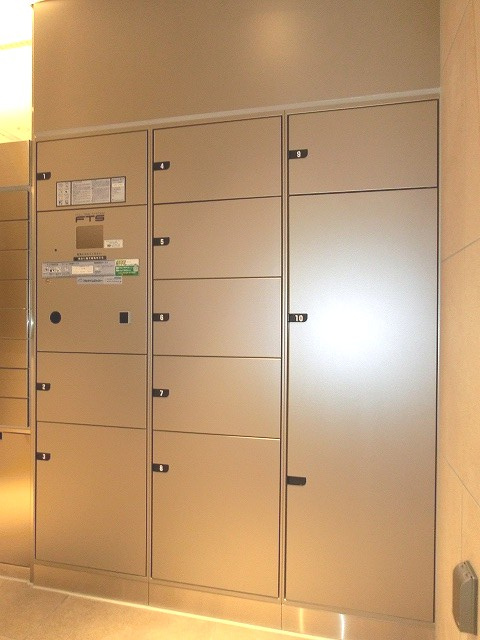 ParkAxis上野松が谷のその他共用部分|不在時に便利な宅配ＢＯＸです