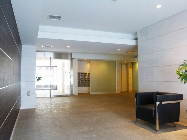 ラドゥセール浅草橋のロビー